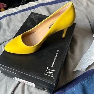 Inc women lemon color pump